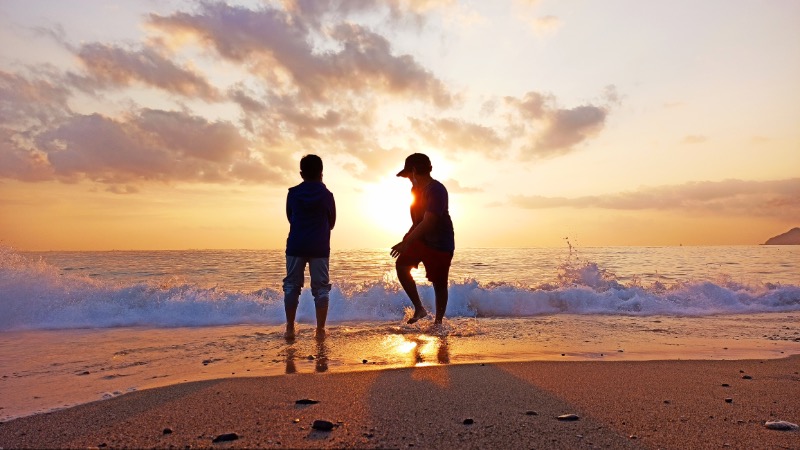 Desert Guardianship A Mother’s Gaze